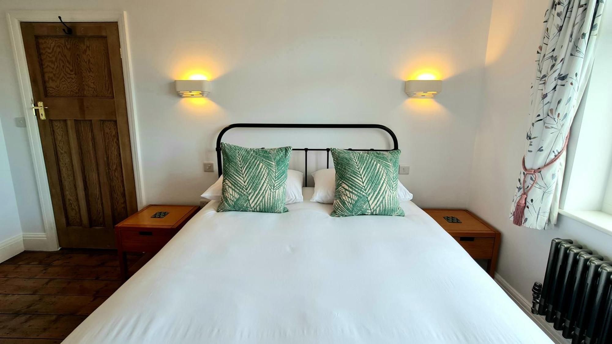 Newberry Wood Guesthouse イフラクーム エクステリア 写真