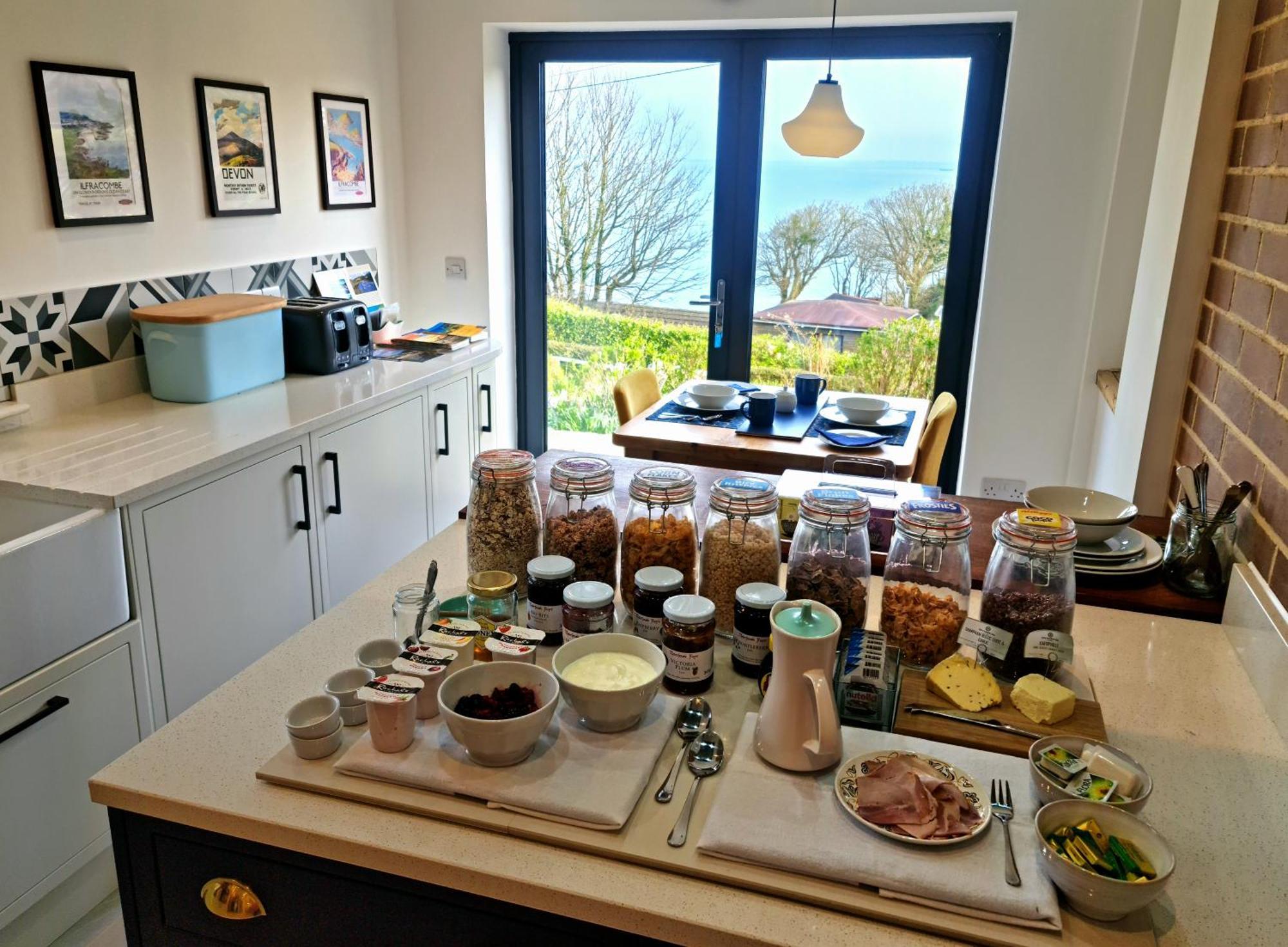 Newberry Wood Guesthouse イフラクーム エクステリア 写真
