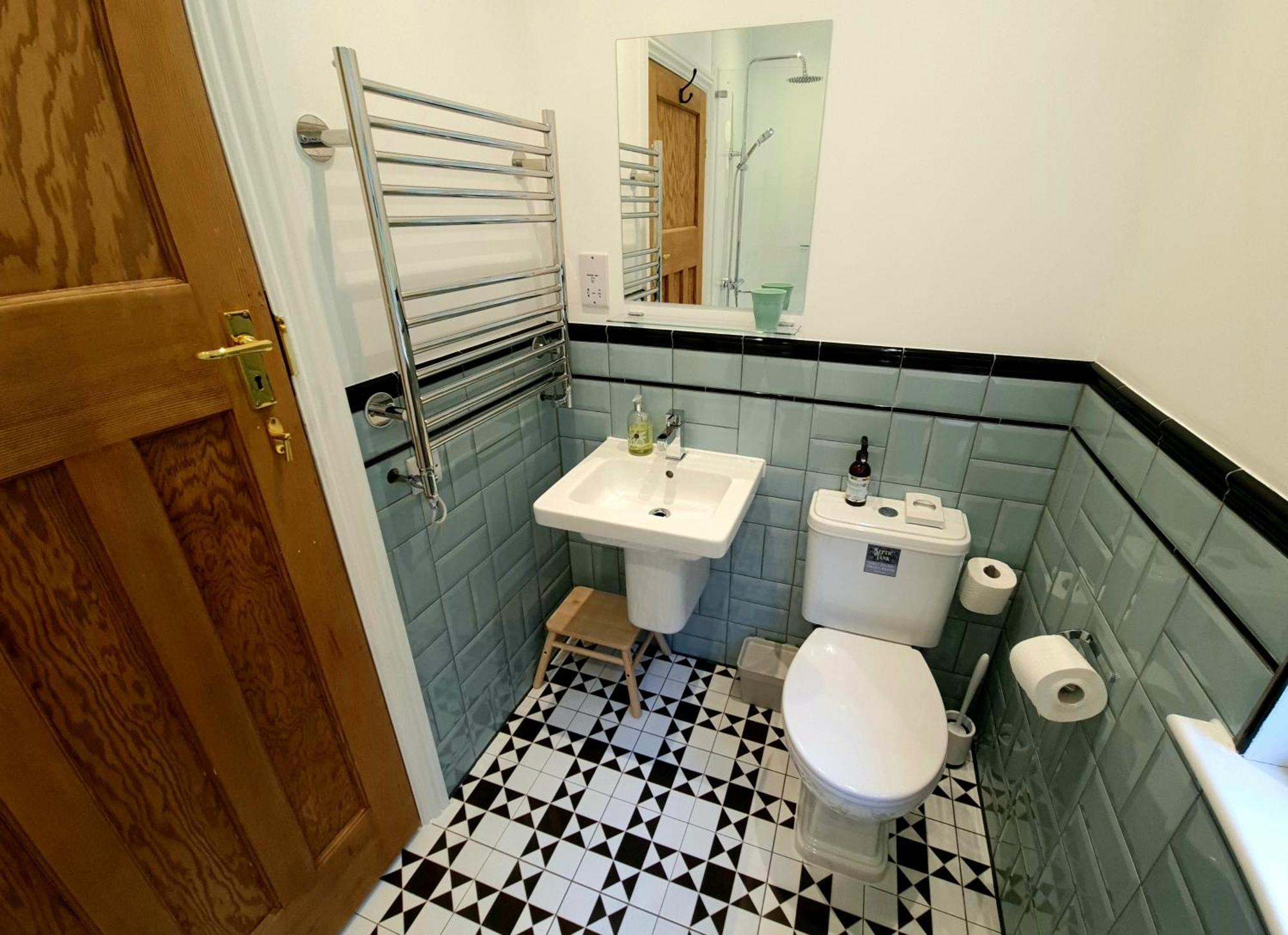 Newberry Wood Guesthouse イフラクーム エクステリア 写真