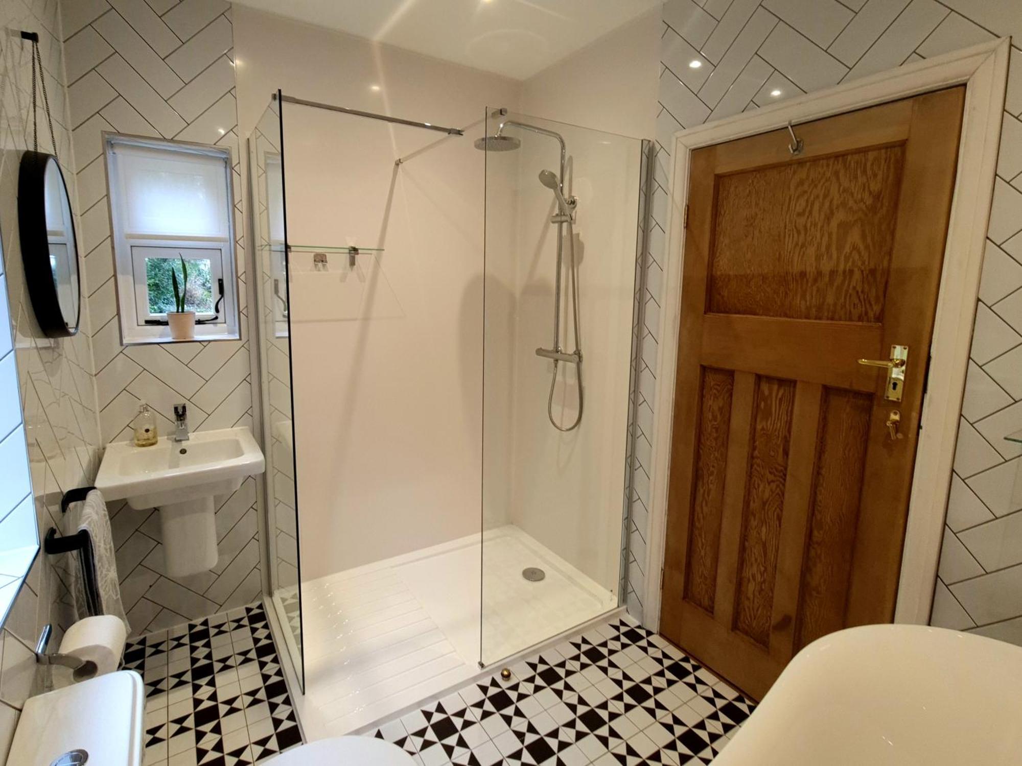 Newberry Wood Guesthouse イフラクーム エクステリア 写真